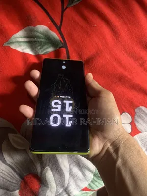 Motorola Moto G85 128 GB Yellow