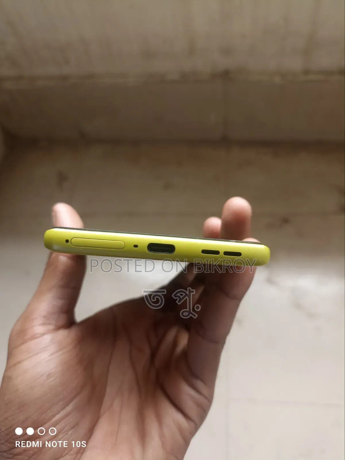 New Motorola Moto G85 256 GB