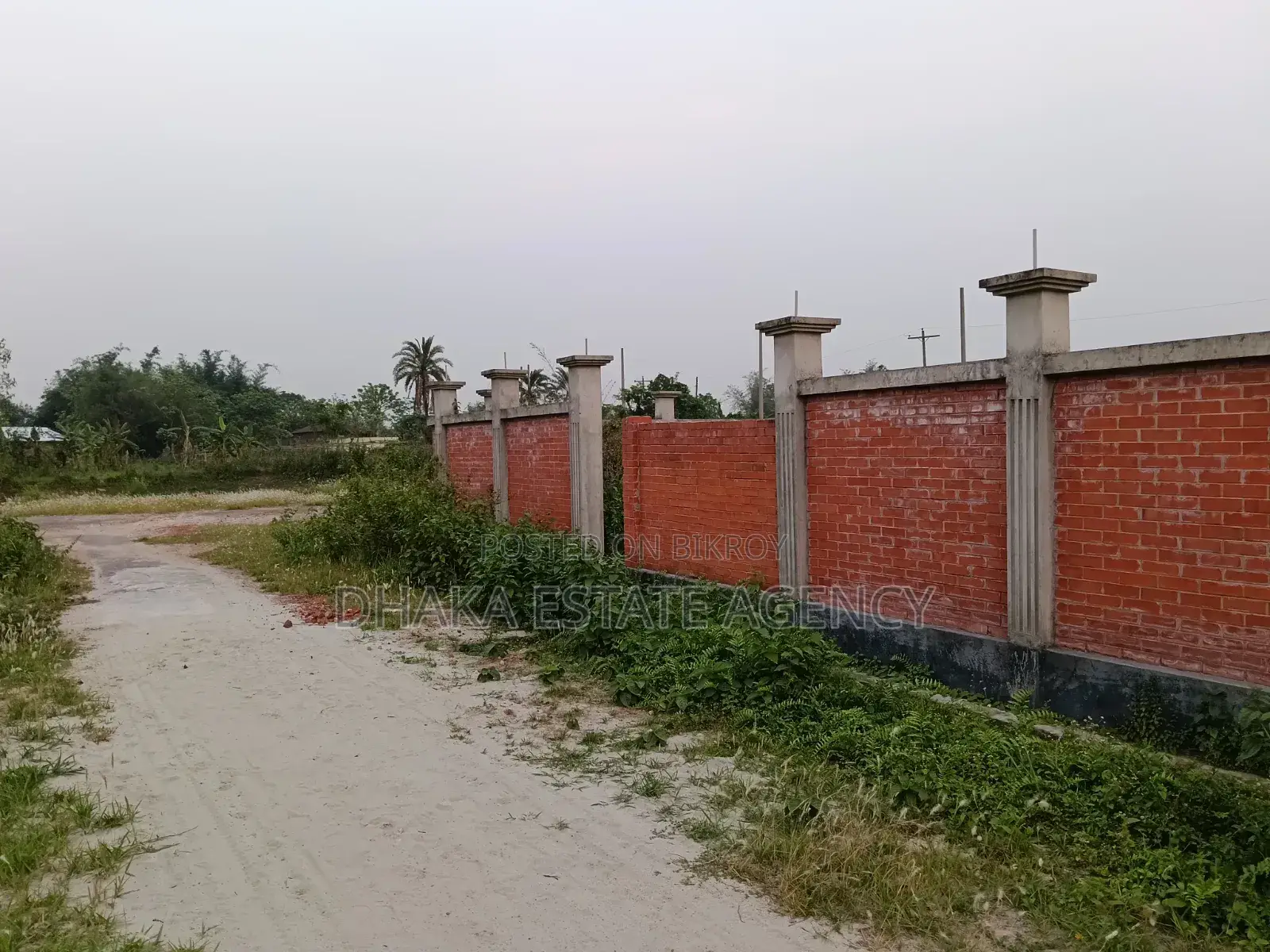 5 katha land sale sector 30