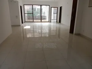4 Bedroom Apartment in Banani for Rent