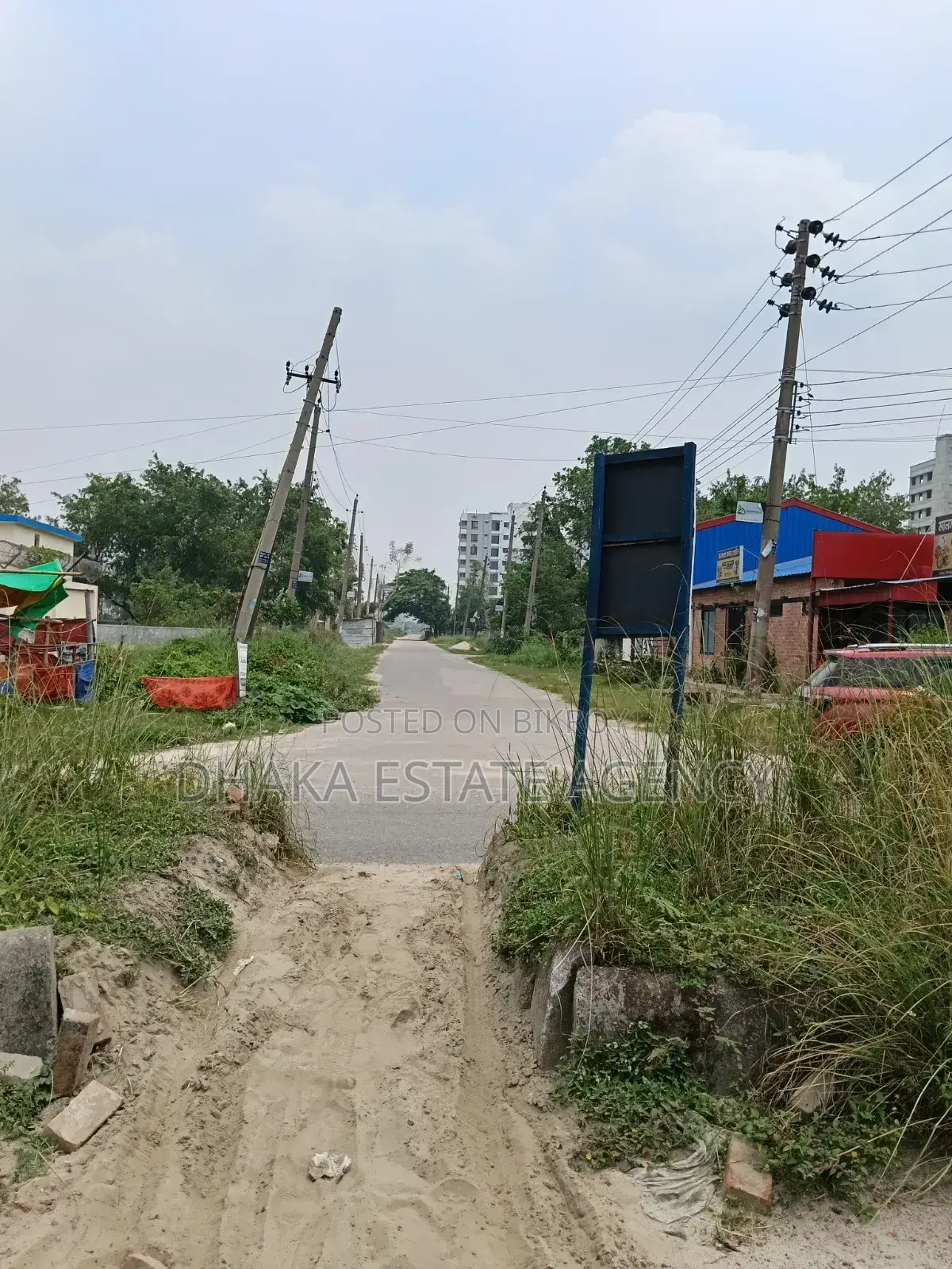Block-N, South Facing 4 Katha Near Stadiums