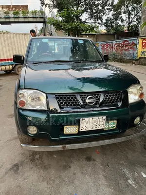 Nissan Navara 2.5 2006 Green