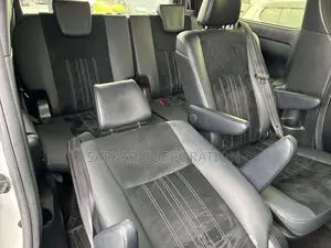 Toyota Esquire 2021 Pearl