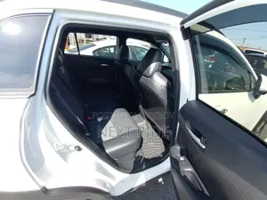 Toyota Corolla Cross 1.8 Hybrid FWD 2022 Pearl