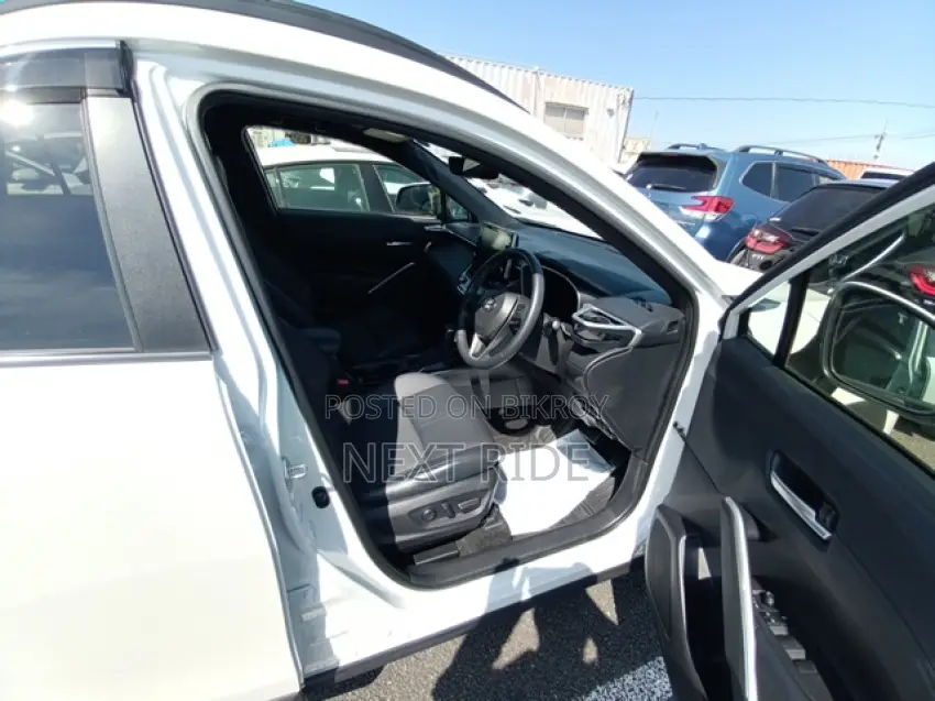 Toyota Corolla Cross 1.8 Hybrid FWD 2022 Pearl