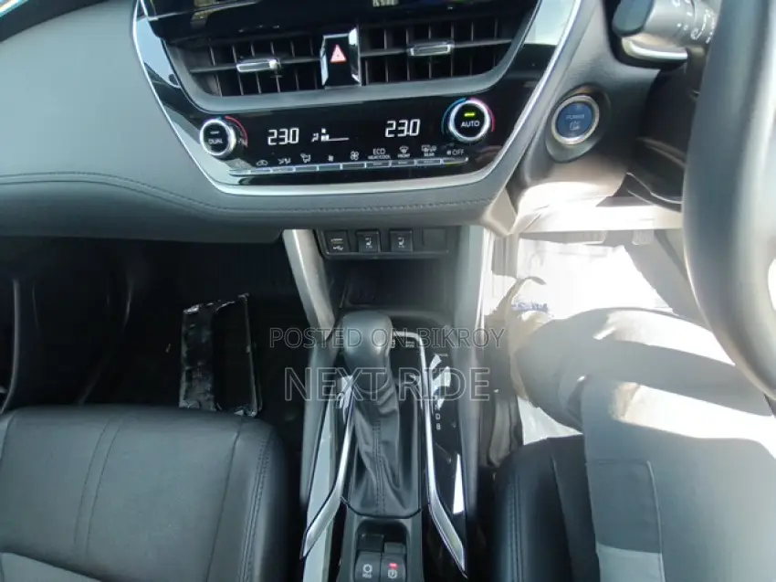 Toyota Corolla Cross 1.8 Hybrid FWD 2022 Pearl