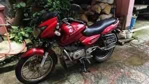 Bajaj Pulsar 150 2006 Red