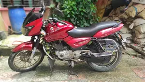 Bajaj Pulsar 150 2006 Red