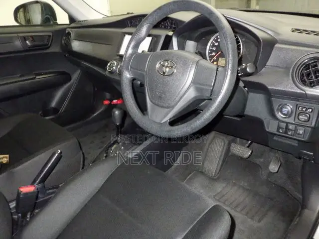 Toyota Axio 2020 Silver