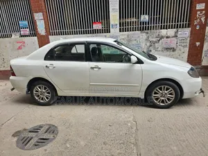 Toyota Corolla Sedan 2001 White