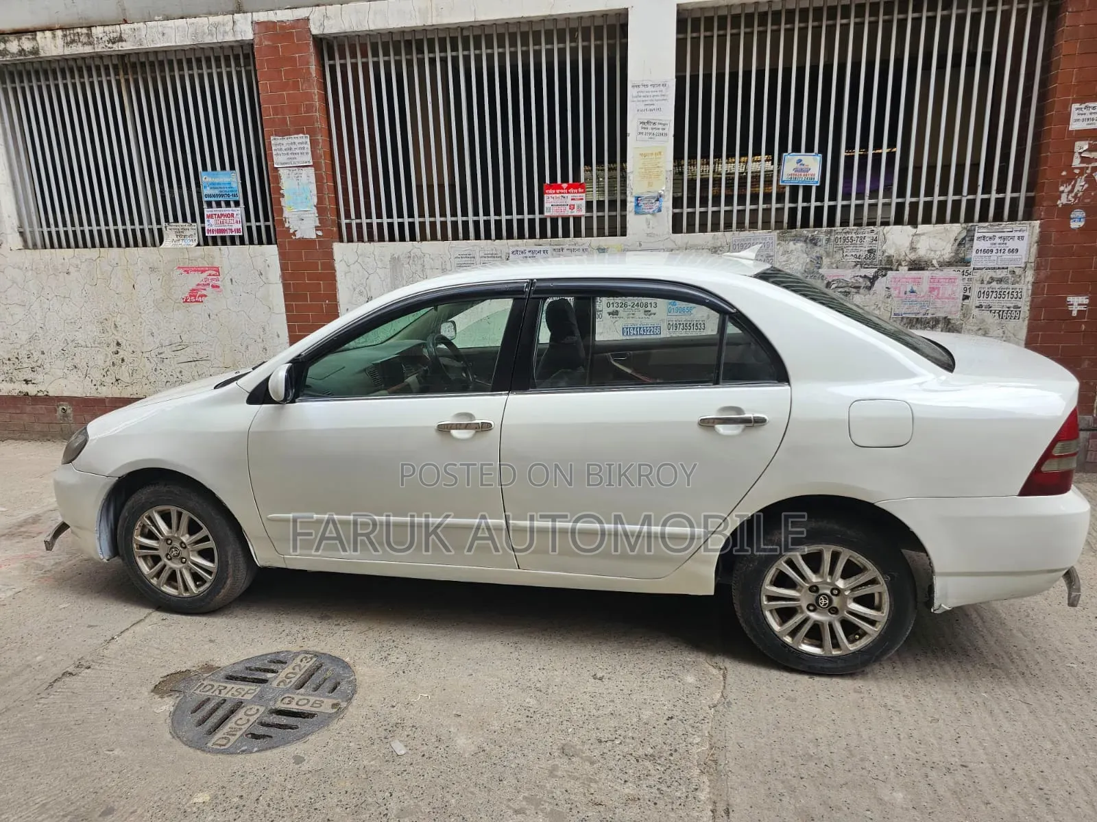 Toyota Corolla Sedan 2001 White