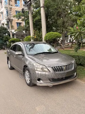 Toyota Premio 2012 Silver
