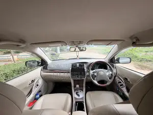 Toyota Premio 2012 Silver