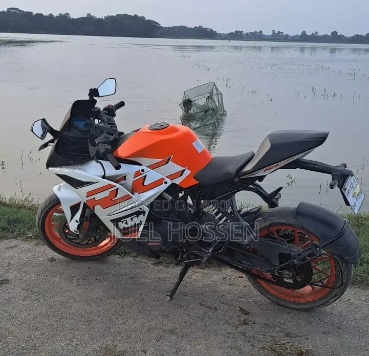 KTM RC 125 2020 White