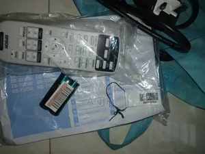 Projector New Epson Eb-2065