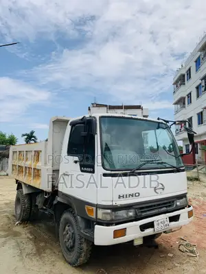 হিনো ড্রাম ট্রাক