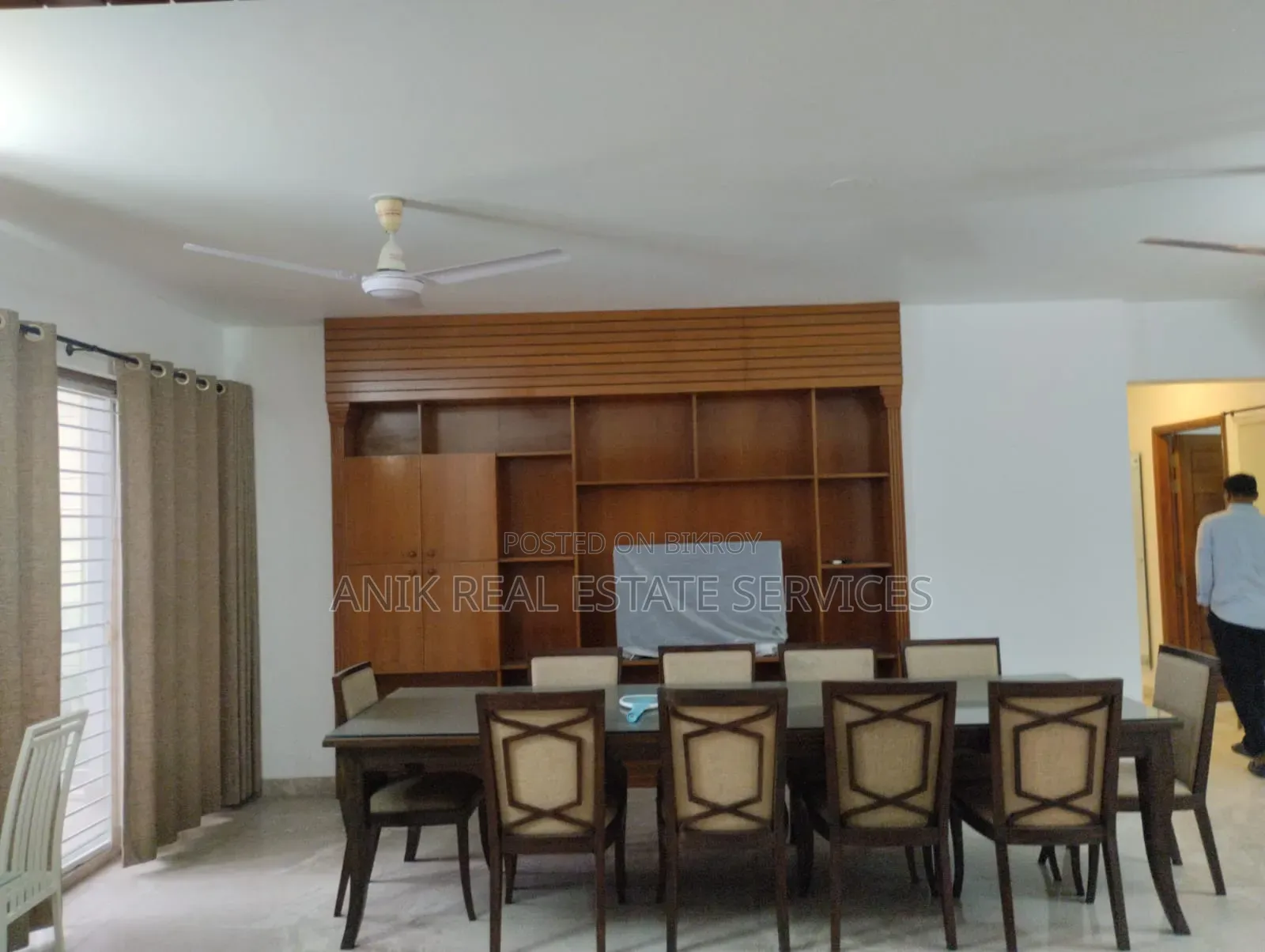 অনীক রিয়েল এস্টেট, গুলশানে ফার্নিশড ৪ বেডরুমের অ্যাপার্টমেন্ট ভাড়ার জন্য