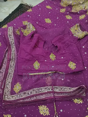 বিয়ের শাড়ি একবার ইউজড