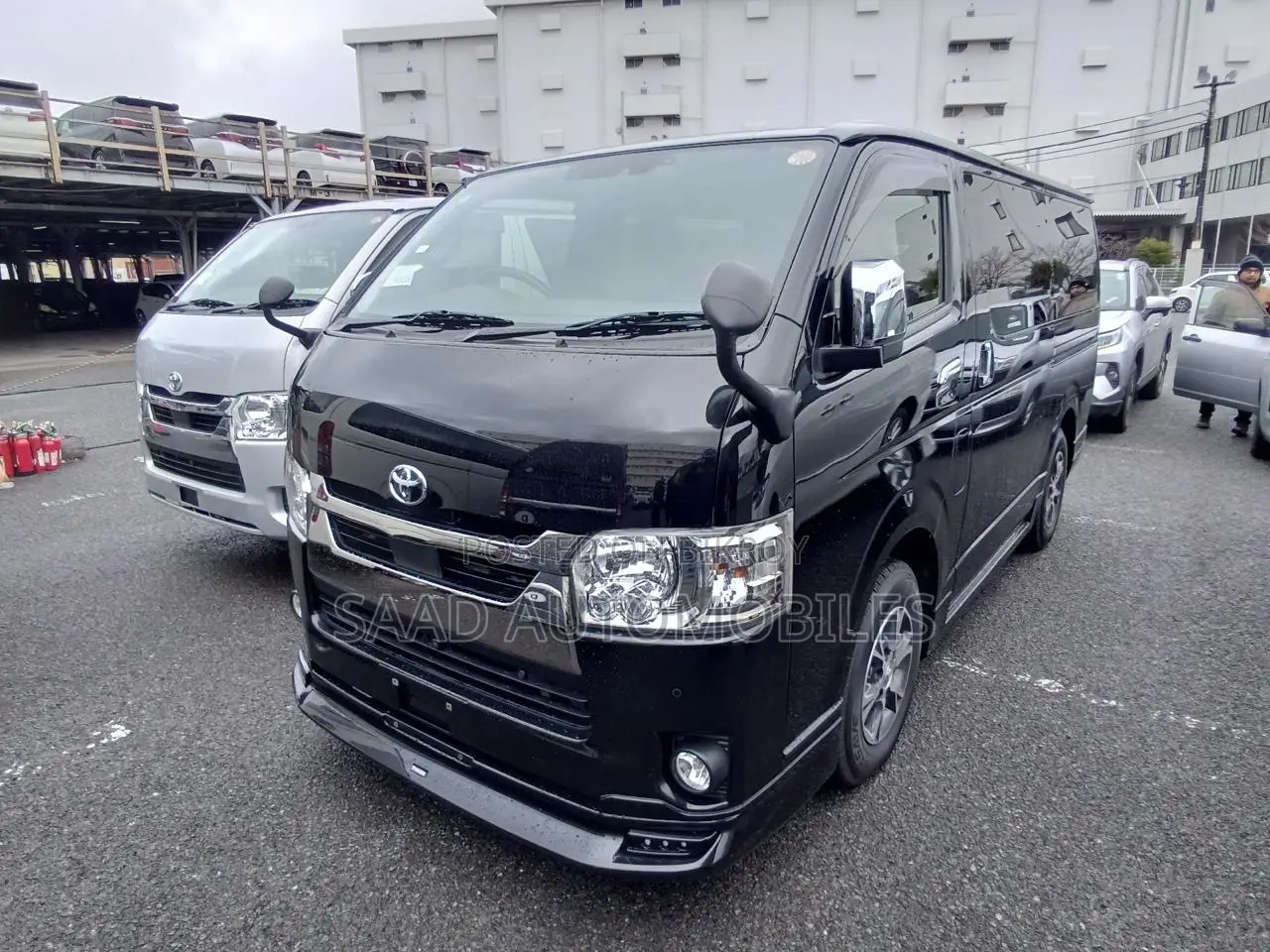 Toyota HiAce 2021 Black