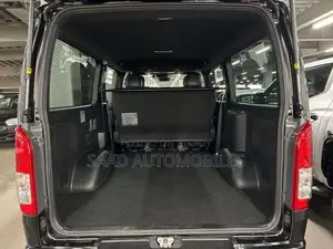 Toyota HiAce 2021 Black