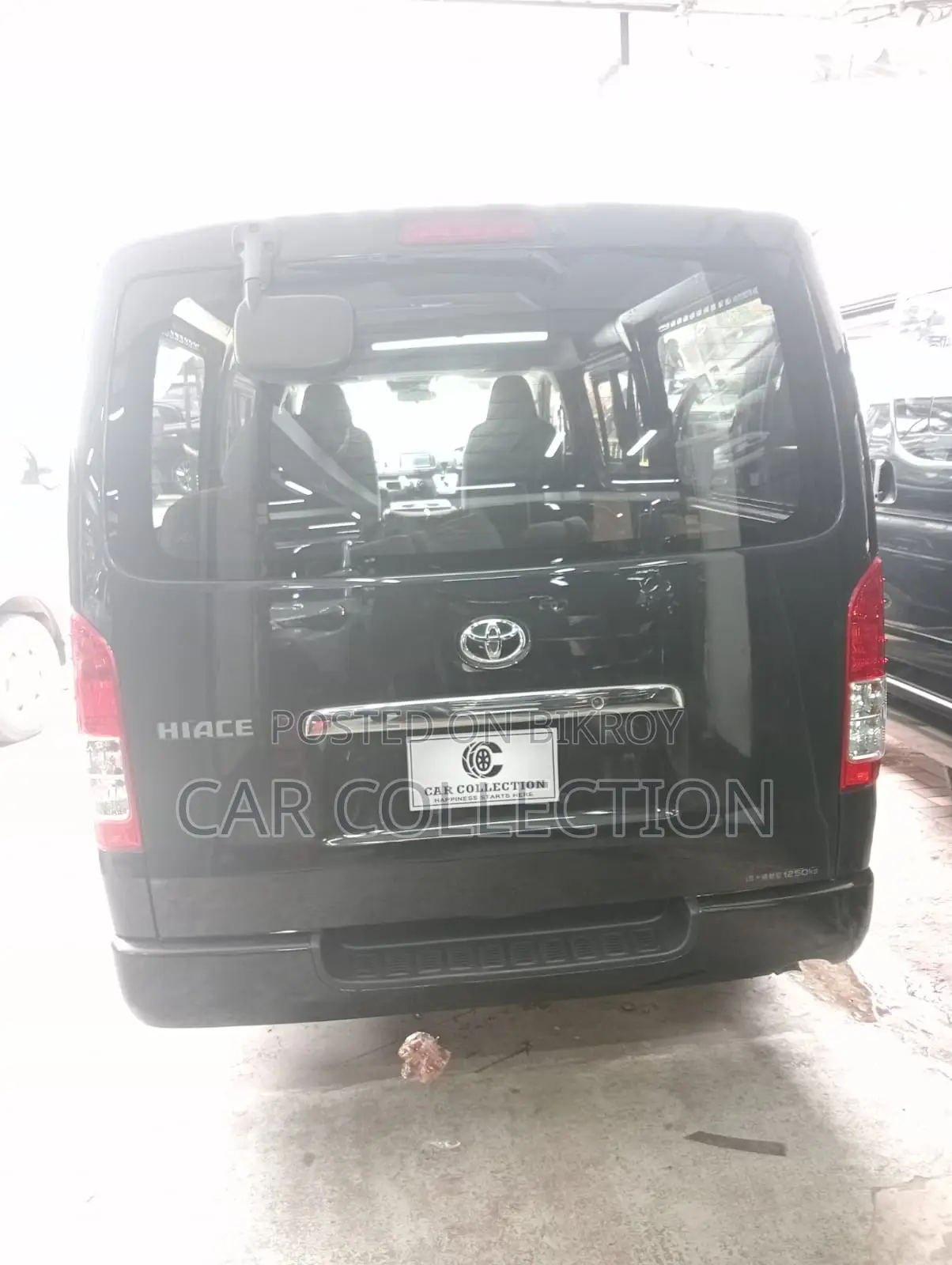 Toyota HiAce 2020 Black