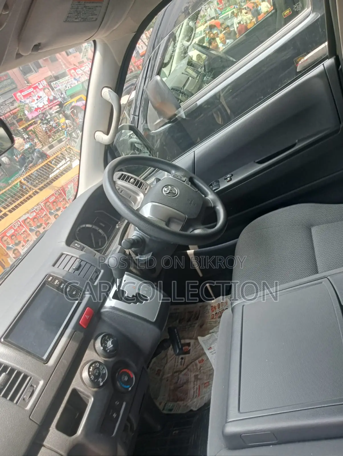 Toyota HiAce 2020 Black