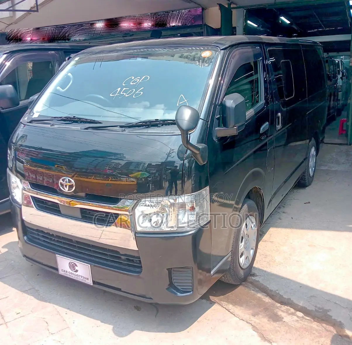 Toyota HiAce 2020 Black