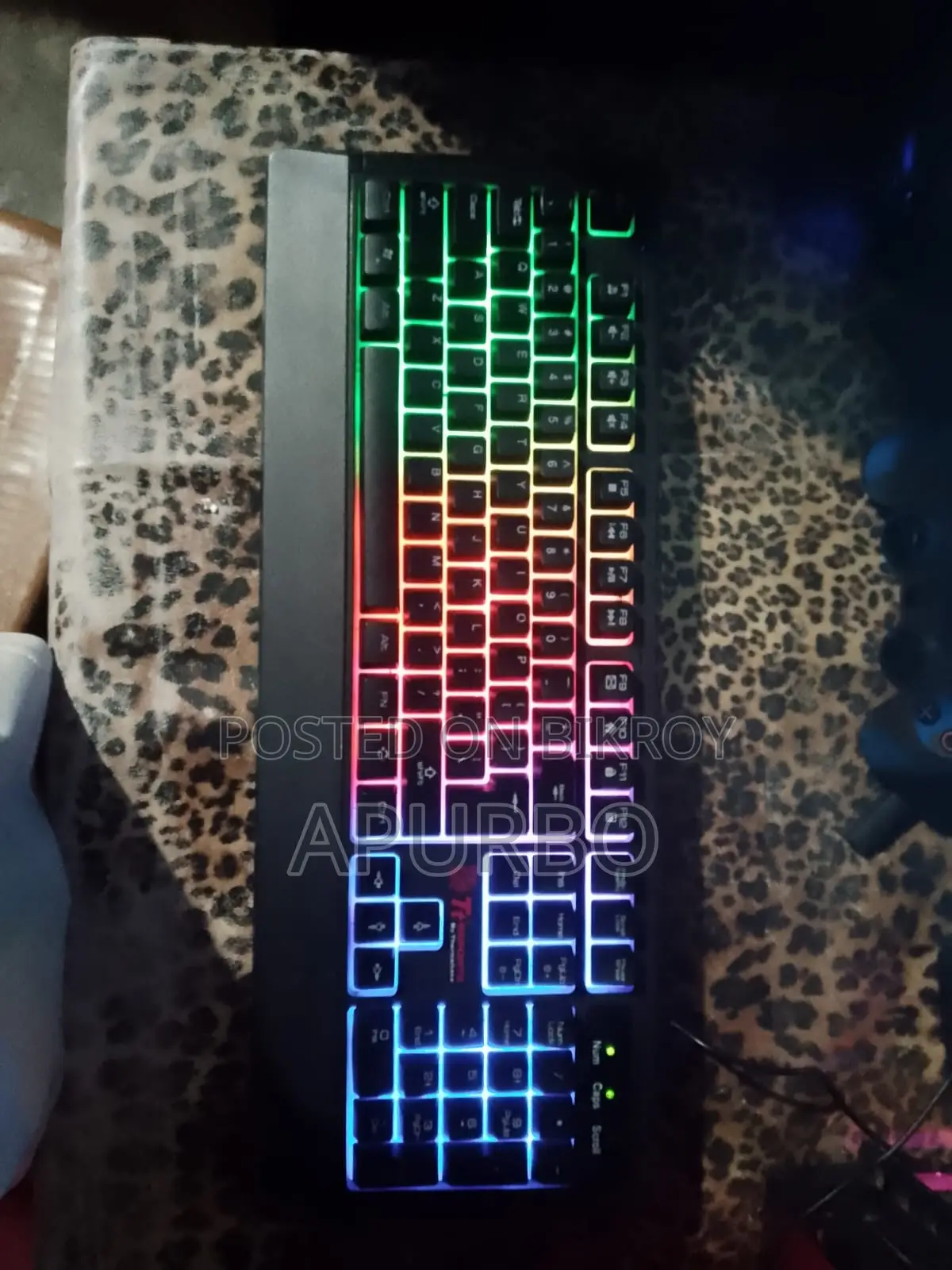 Semi Mechanical Keyboard Ttesports by Thermaltake