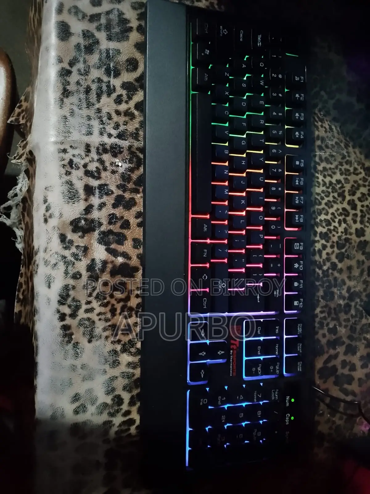 Semi Mechanical Keyboard Ttesports by Thermaltake
