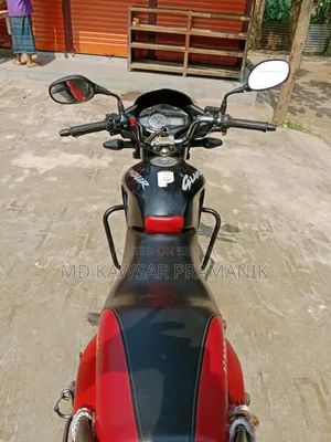 Hero Glamour 2018 Black