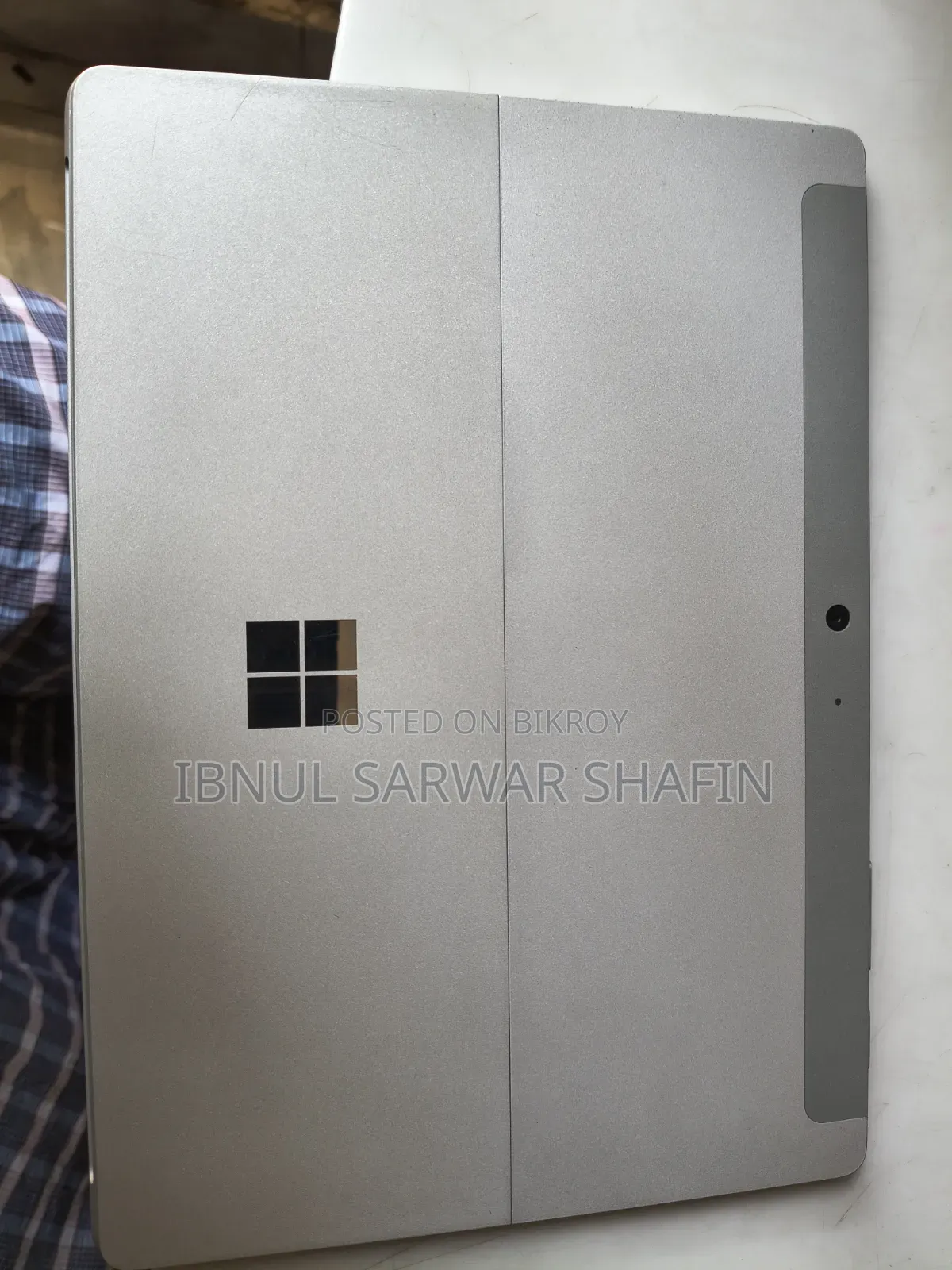 New Laptop Microsoft Surface Go 4GB Intel Pentium eMMC 60GB