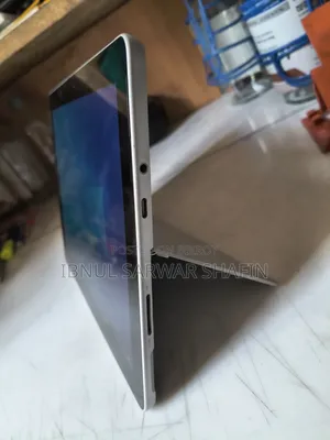 New Laptop Microsoft Surface Go 4GB Intel Pentium eMMC 60GB