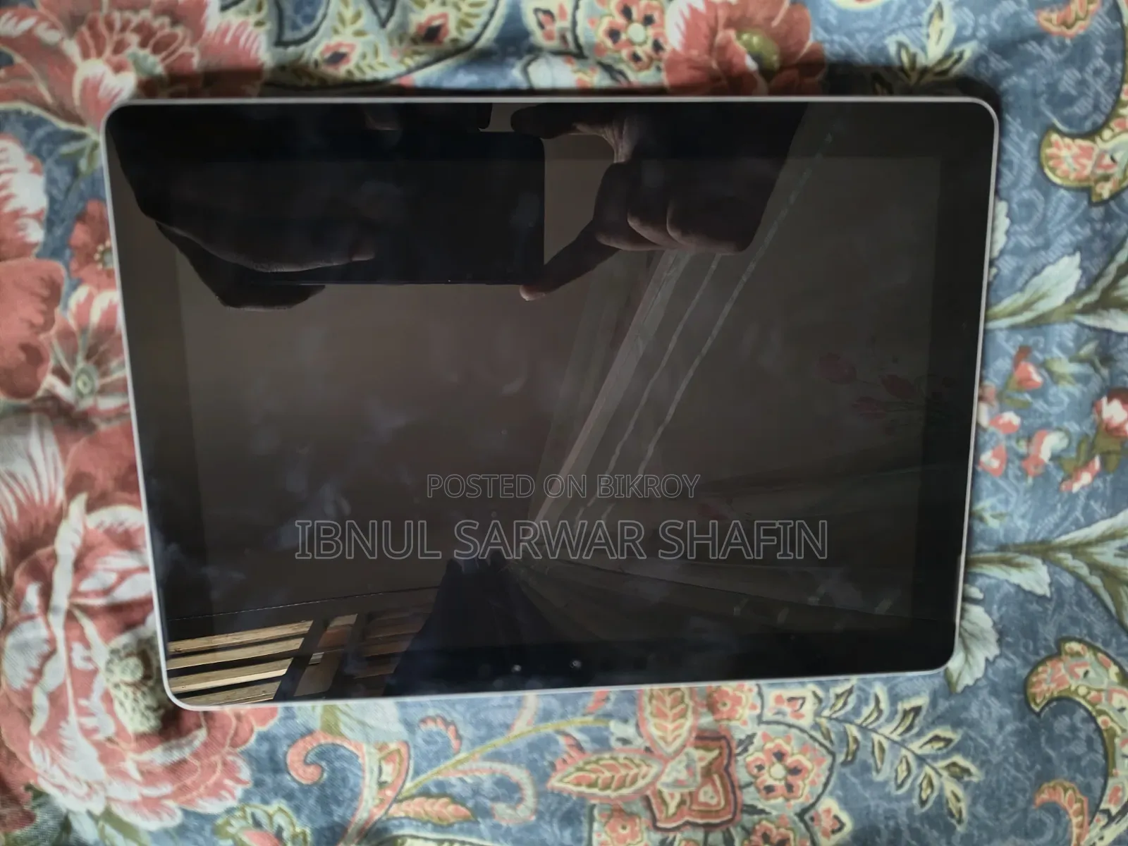 New Laptop Microsoft Surface Go 4GB Intel Pentium eMMC 60GB