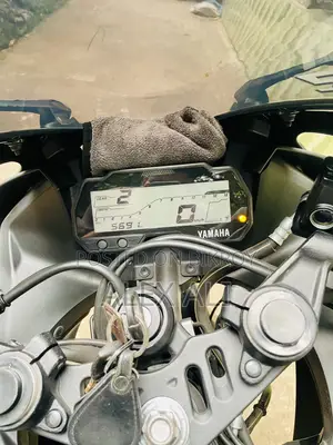 Yamaha R1 2025 Black