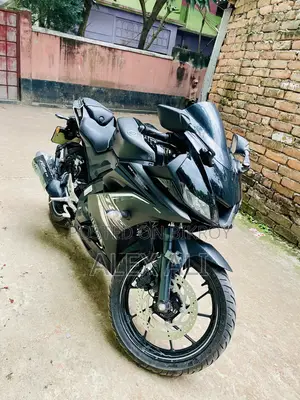Yamaha R1 2025 Black