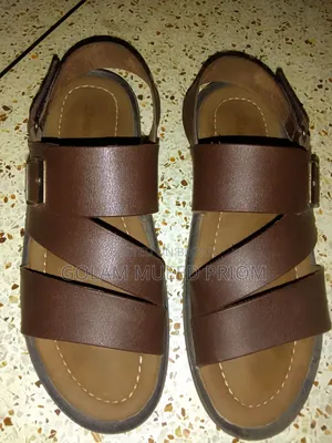 বাটা স্যান্ডেল (ব্যবহৃত)