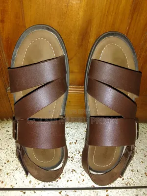 বাটা স্যান্ডেল (ব্যবহৃত)