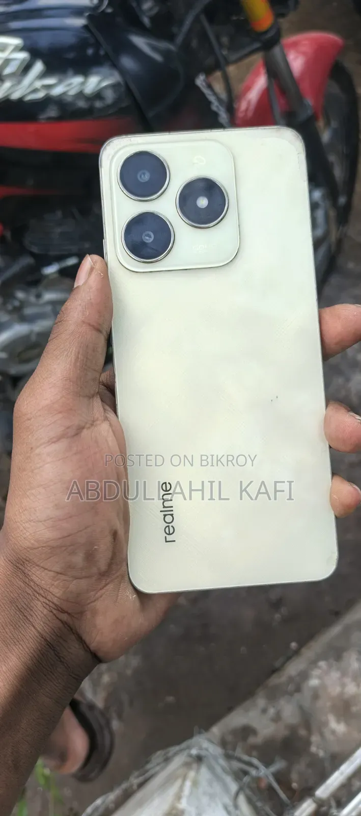 Realme C61 ১২৮ জিবি গোল্ড
