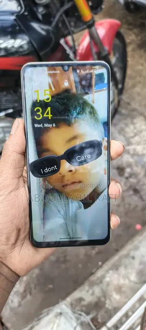 Realme C61 ১২৮ জিবি গোল্ড
