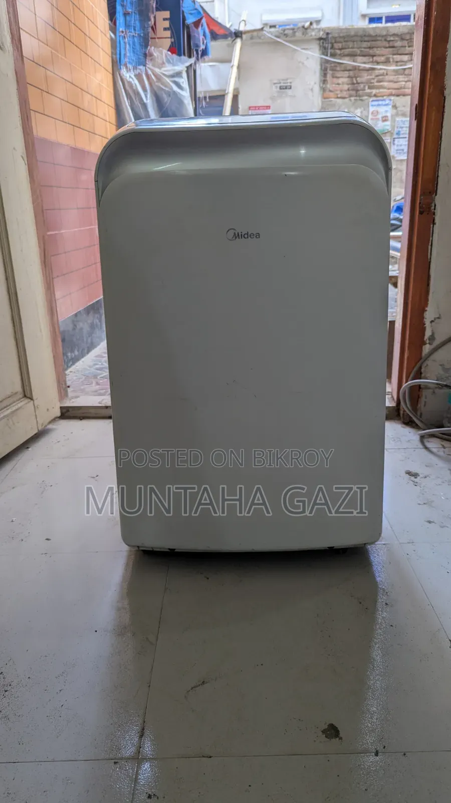 Midea 1 Ton Portable AC