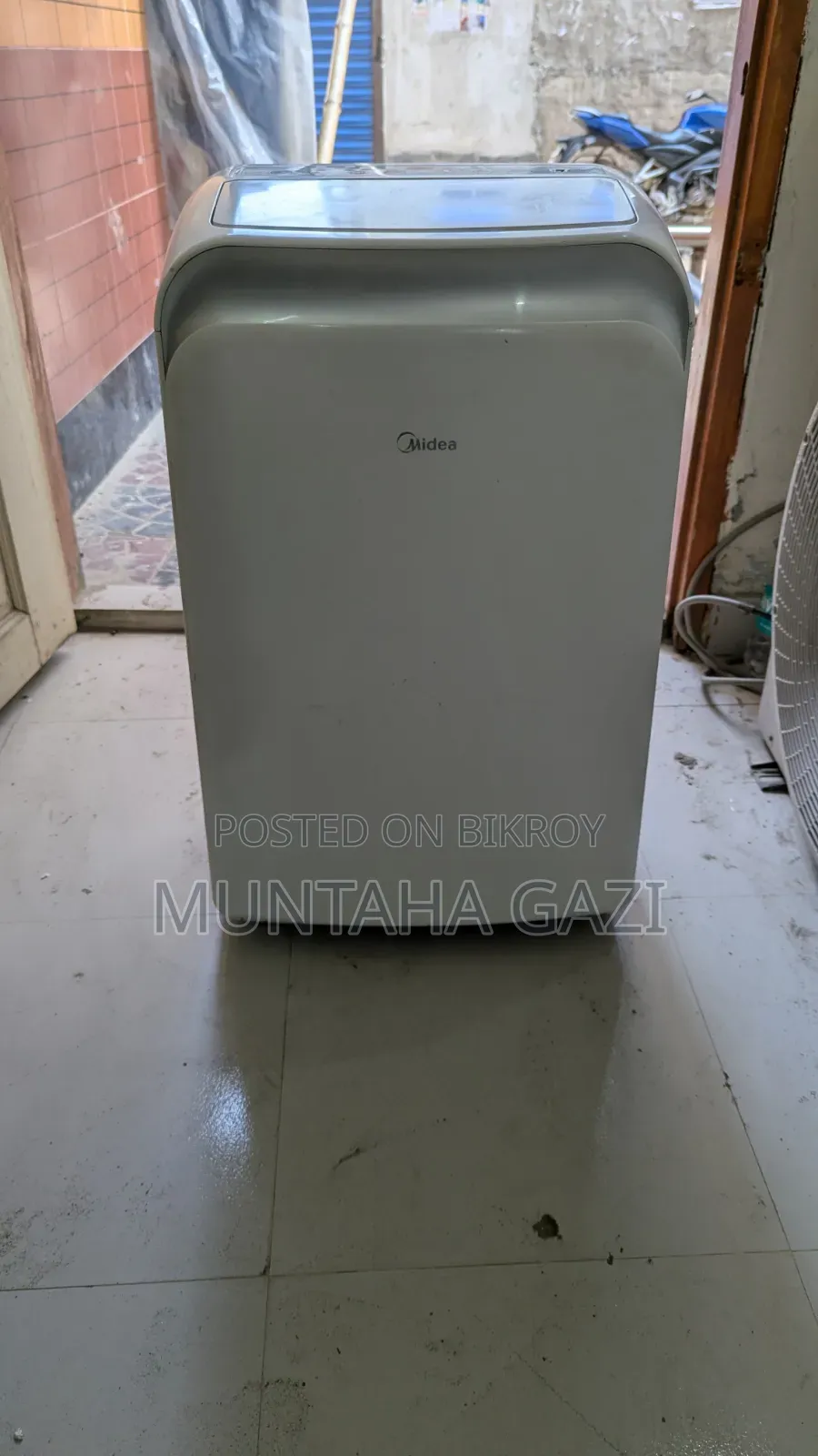 Midea 1 Ton Portable AC