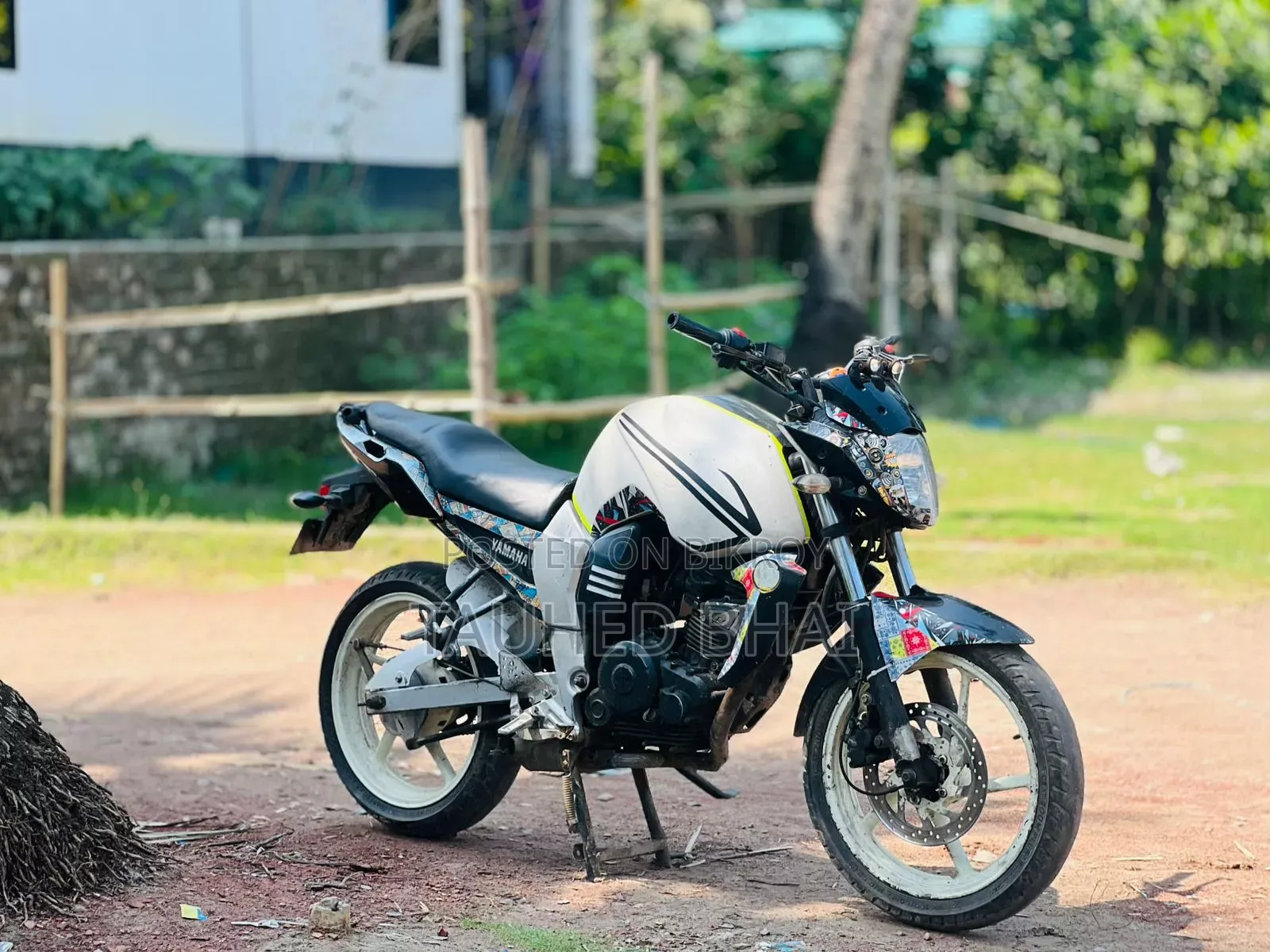 Yamaha FZ 2012 White