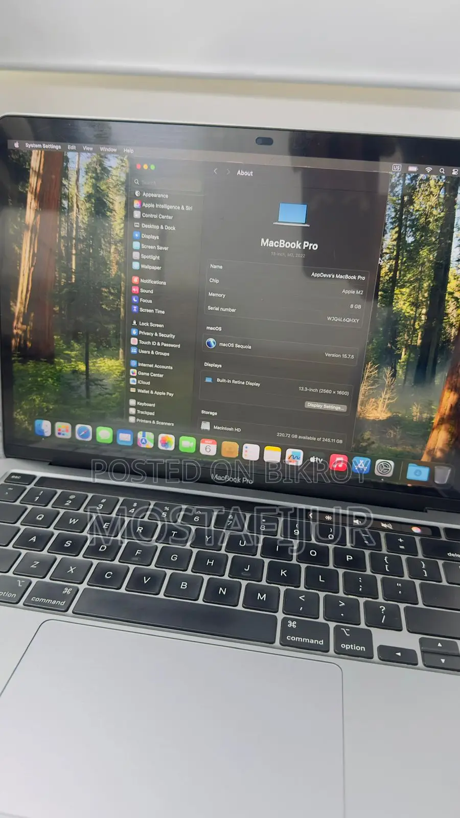 Laptop Apple MacBook Pro 2022 M2 8GB Apple M2 SSD 256GB