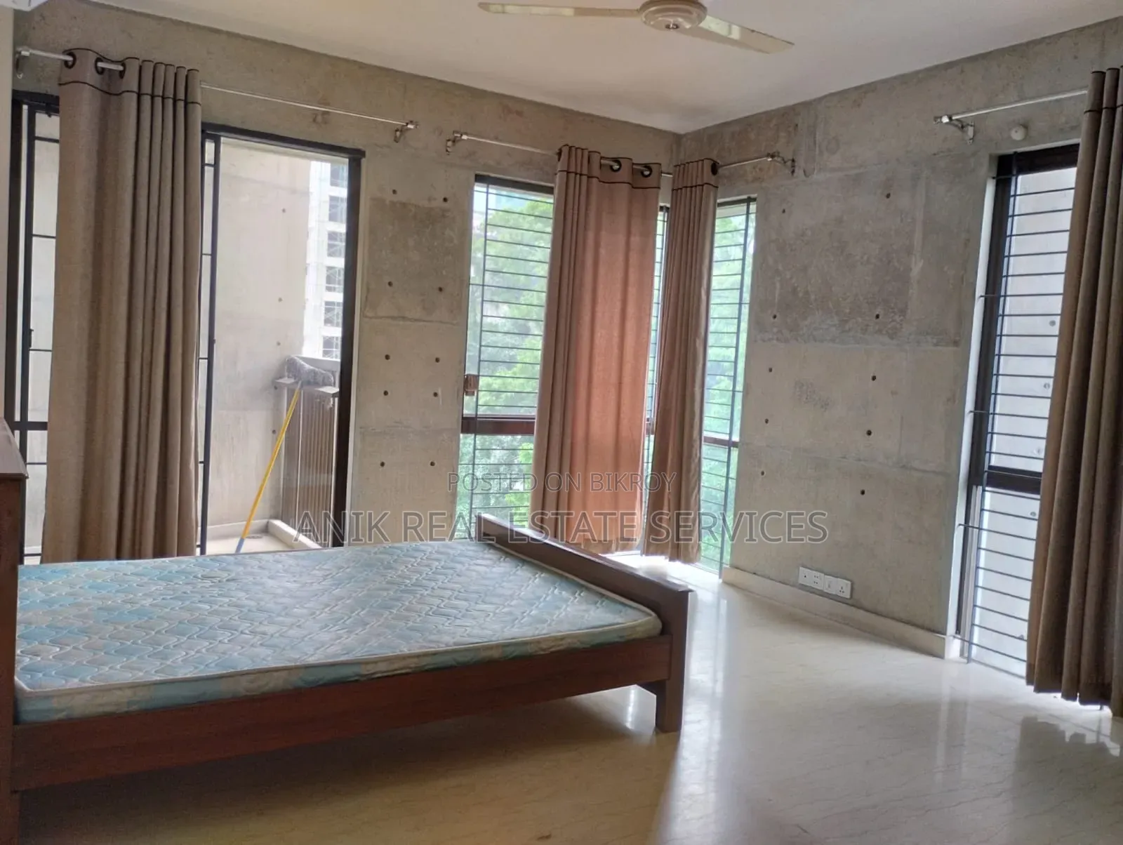 4-bedroom Apartment in Anik Real Estate, Gulshan for Rent