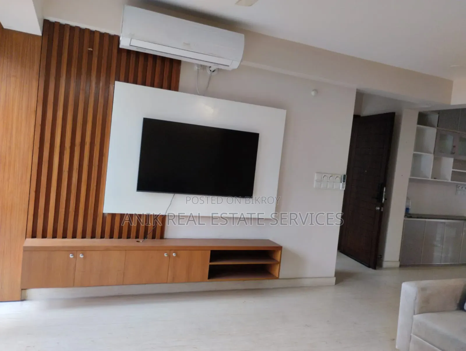 4-bedroom Apartment in Anik Real Estate, Gulshan for Rent