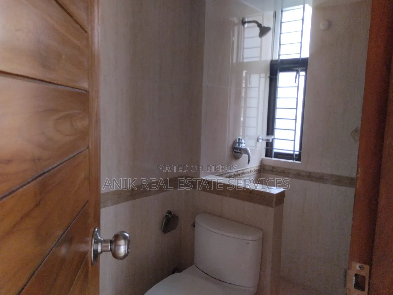 4-bedroom Apartment in Anik Real Estate, Gulshan for Rent