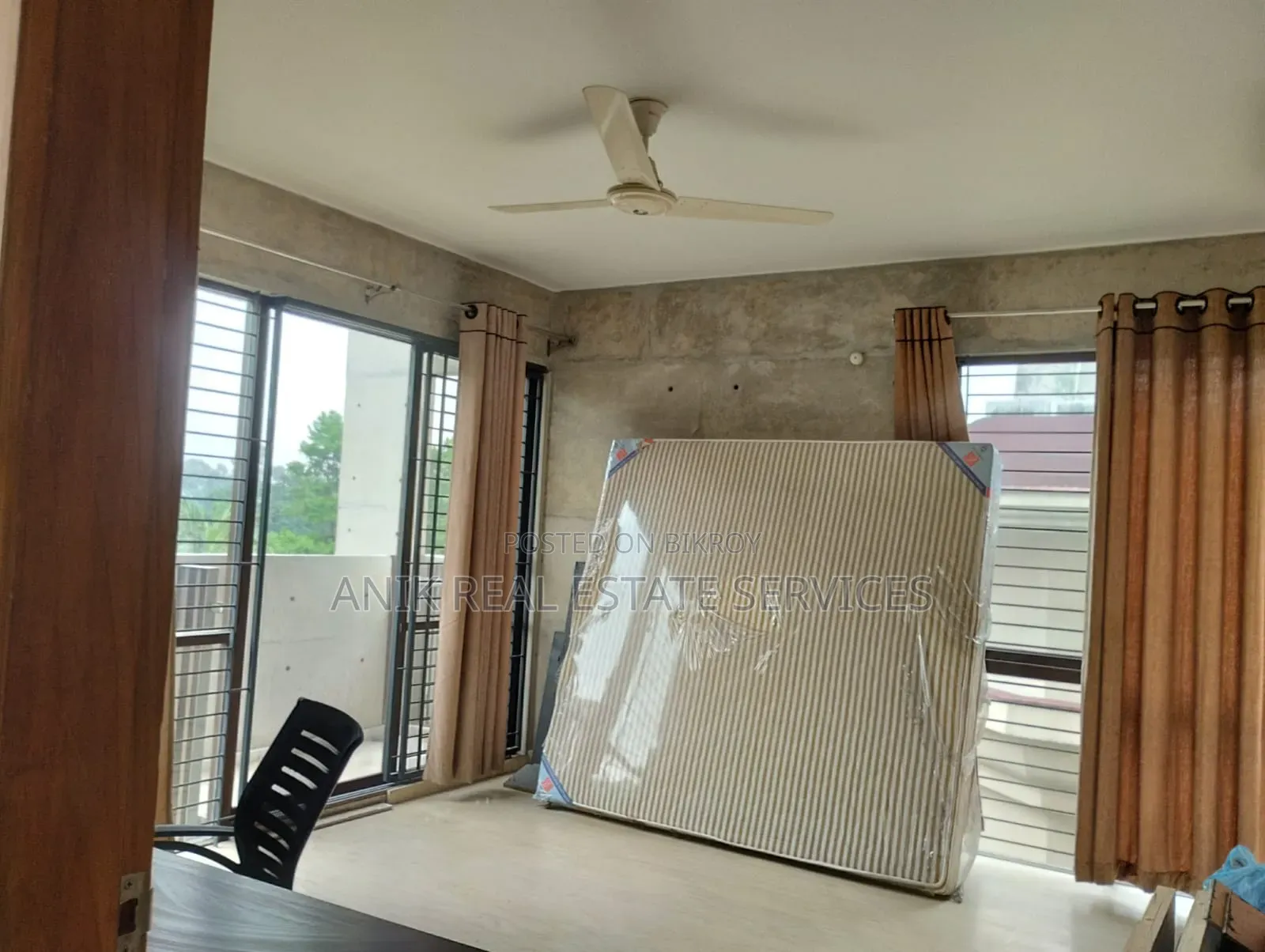 4-bedroom Apartment in Anik Real Estate, Gulshan for Rent