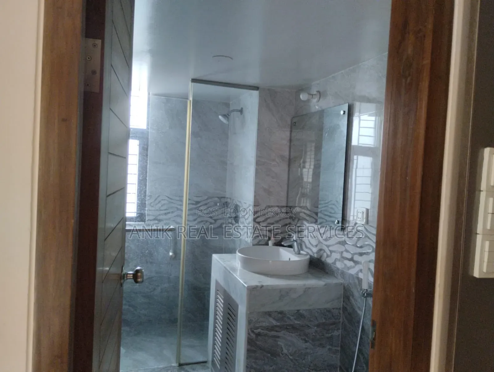 4-bedroom Apartment in Anik Real Estate, Gulshan for Rent