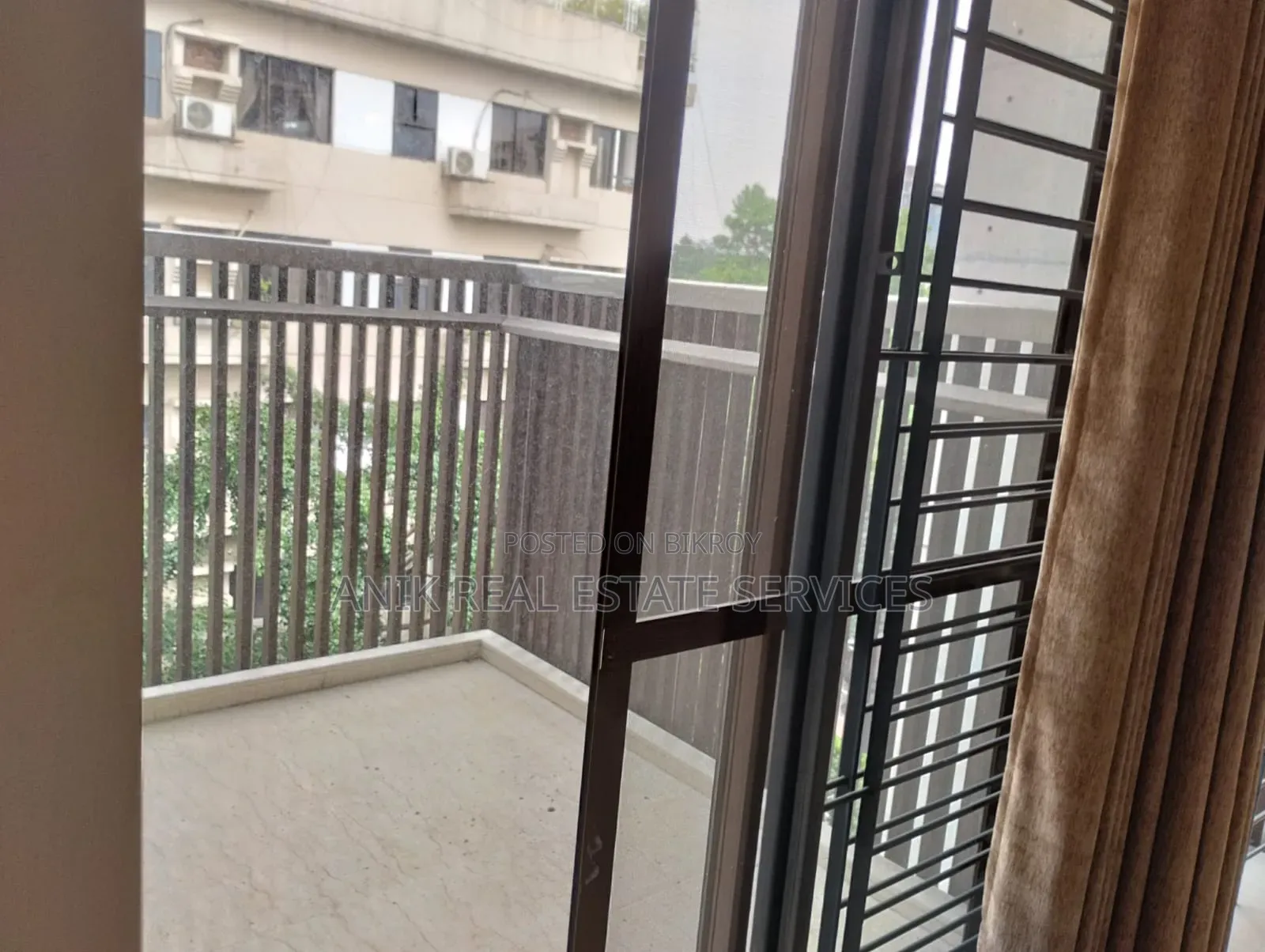 4-bedroom Apartment in Anik Real Estate, Gulshan for Rent