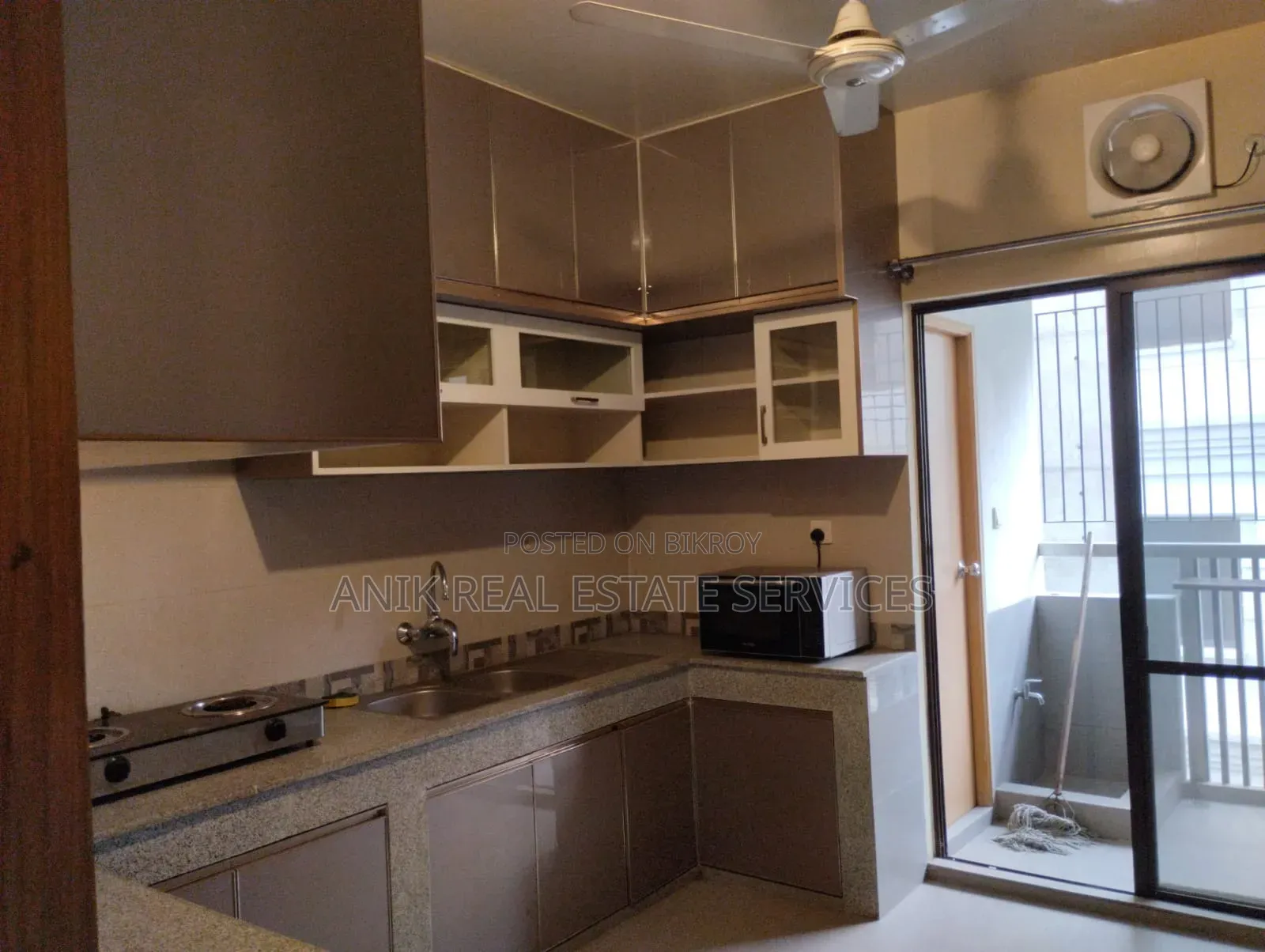 4-bedroom Apartment in Anik Real Estate, Gulshan for Rent
